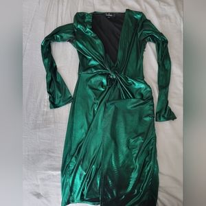 Lulu's shimmering green dress